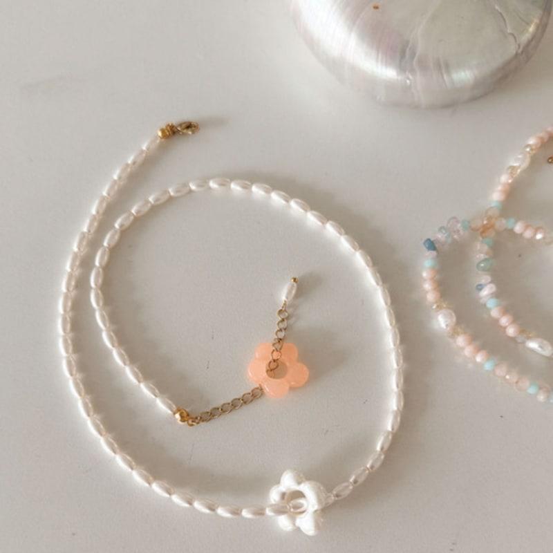 objet213 Peach Spring Necklace