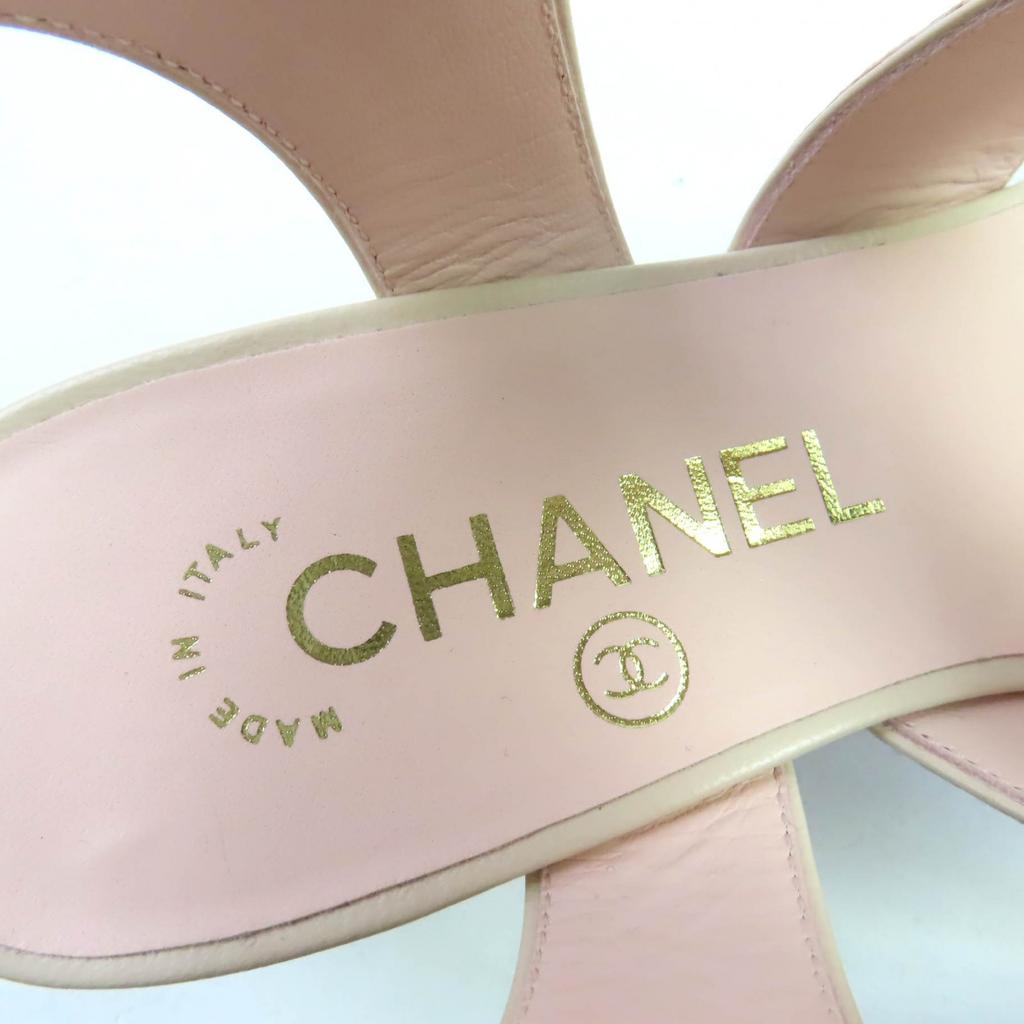 Chanel Sandały różowa skóra Kobiety 35.5 G35297 Używane