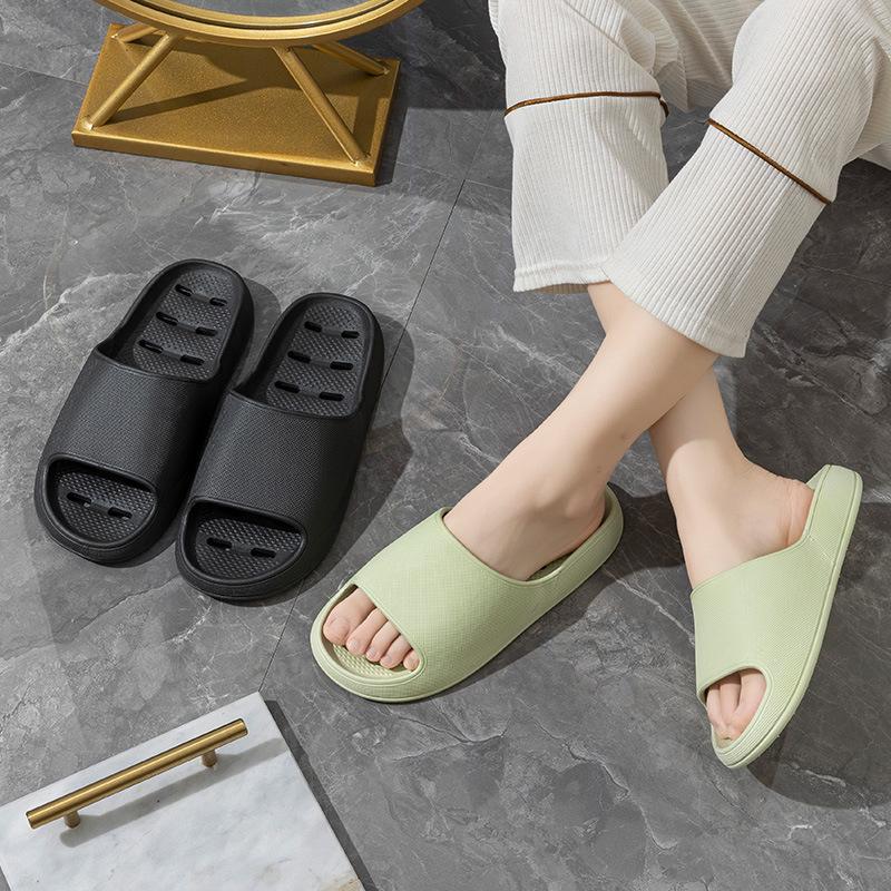 New Summer Women's Slippers Home Indoor Non-Slip Bathroom Bathing Couples Outer Wear Thick Bottom Leaking Style Sandals