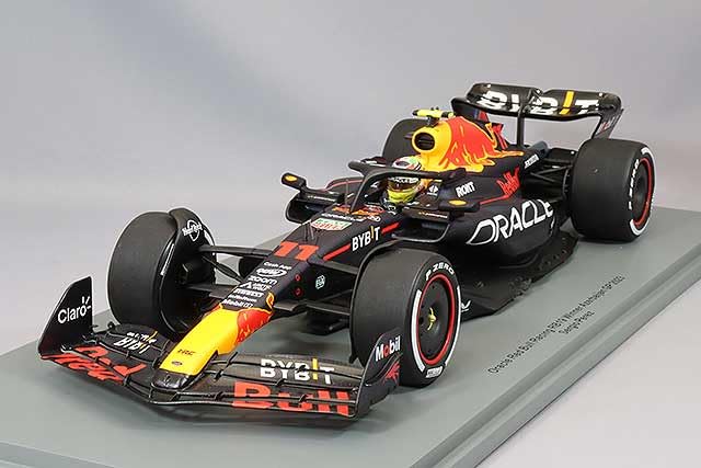

Spark Oracle Red Bull Racing RB19 2023 F1 Победитель Гран-при Азербайджана Перес 1/18 #11 С.