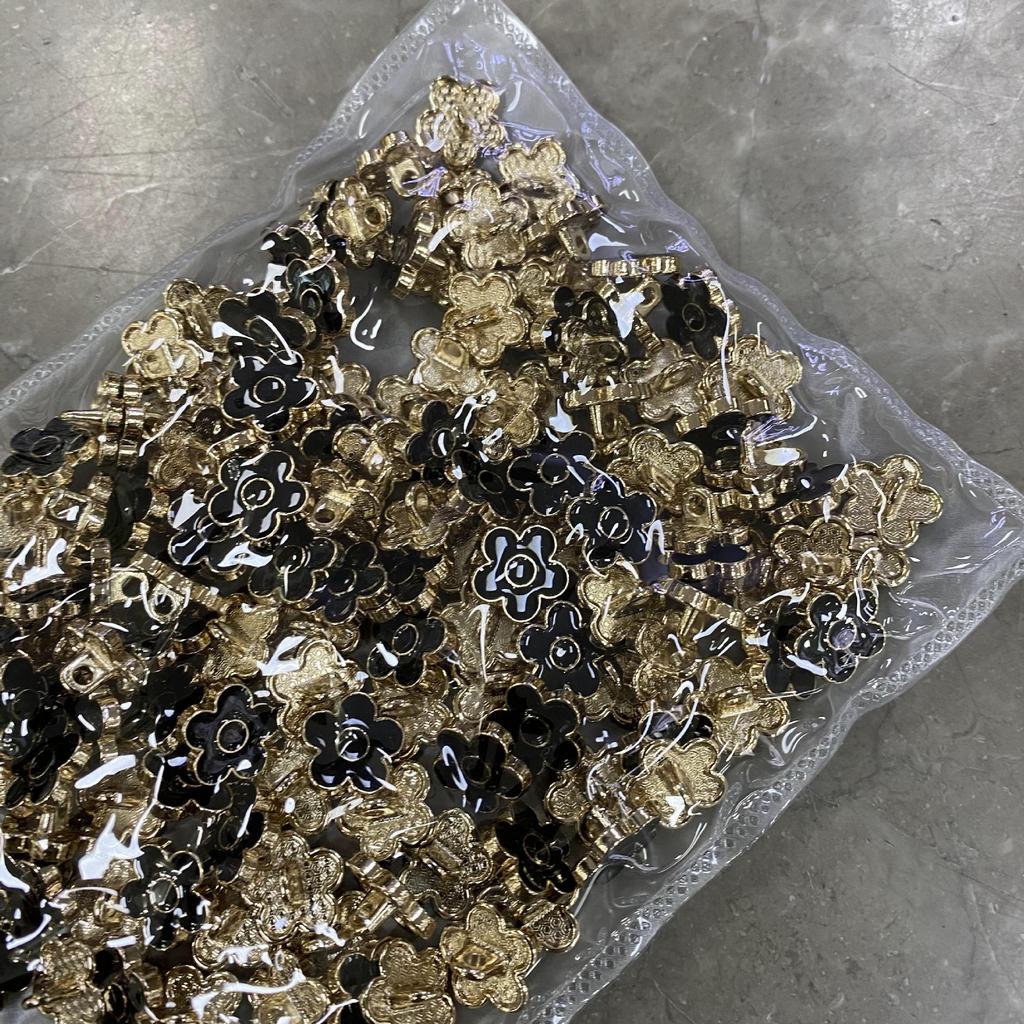 Yisen ESSTUDIO Pflaumenblüte Metallknopf Damen Strickjacke Manschettenknöpfe & Kragenknöpfe