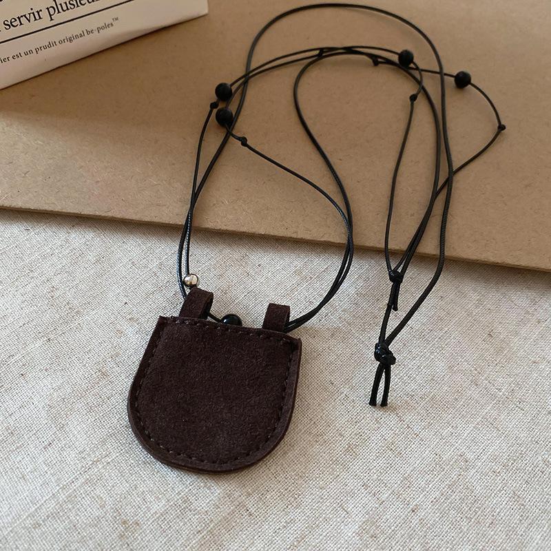 Love Pendant Necklace Internet Celebrity Fashion Versatile Sweater Chain High Sense Jewelry
