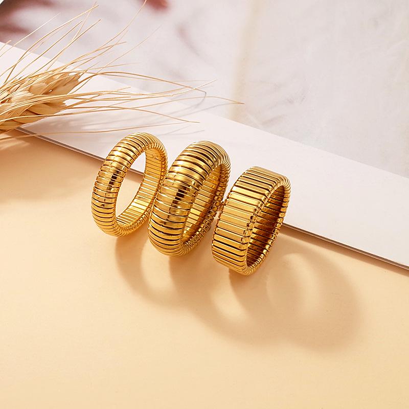Elegant Gold-Plated Titanium Steel Ring for Women - Versatile Light Luxury Jewelry