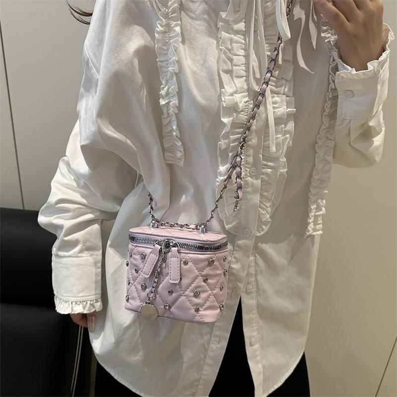 Fashion diamond chain bag women's new box small square bag high value beautiful messenger bag