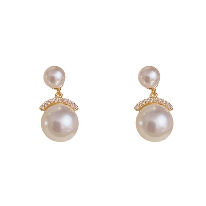 Fashion Design Rhinestone Inlaid Pearl Stud Earrings For Women