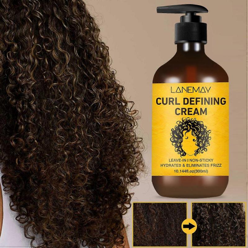 Lockenstyling-Creme, angereichert mit ätherischen Kräuterölen, macht das Haar weich, glänzend und elastisch