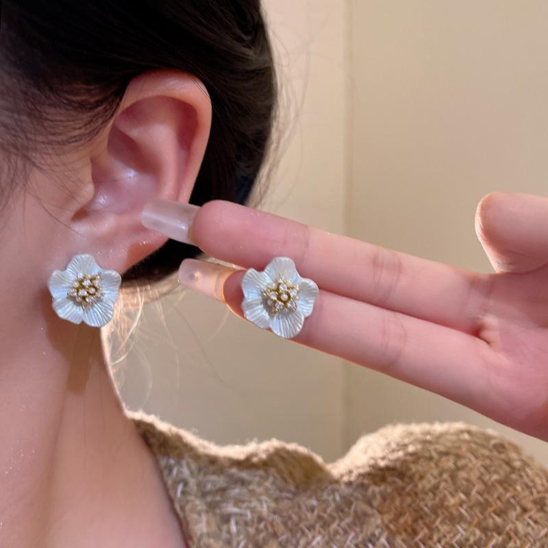 White texture five-petal flower stud earrings women's versatile niche design earrings simple temperament fashion earrings