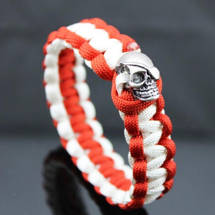 Braccialetti Bangle di Sopravvivenza in Paracord da Esterno Uomo Tono Argento Braccialetto da Polso con Corda Teschio Campeggio Escursionismo Braccialetto con Fibbia di Emergenza Gioielli