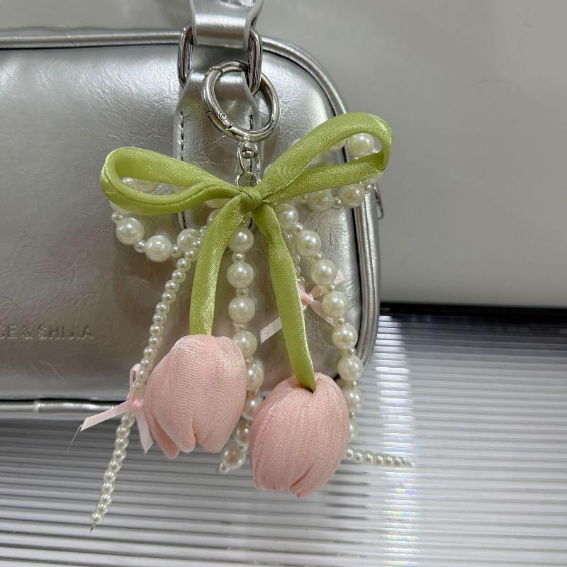 Chic Pearl Tulip Keychain for Women Bag Charm Pendant Unique Jewelry Gift for Anniversary Celebration