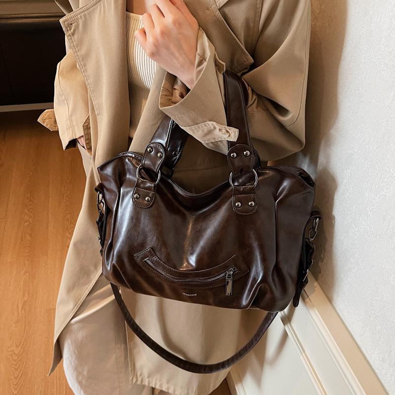 Premium Retro Large-capacity Bag 2025 New Commuter Women's Shoulder Messenger Bag Short-distance Portable Tote Bag