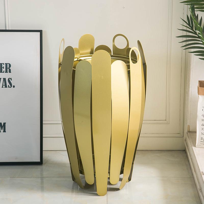 Creative Umbrella Stand for Scenic Spots, Nordic Country Style Umbrella Rack, Designer Umbrella Holder for Hotels or B&Bs золотой