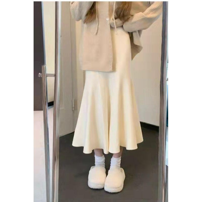

New Fall Women s Clothing Knitting Skirt High Waist A- line Slimming Hip Skirt Retro Temperament Wild Mermaid Dress Apricot color One size