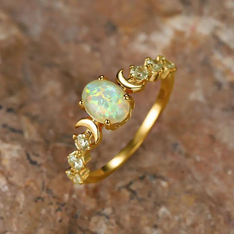 Gold Symphony Opal Ring, with Crescent Moon Diamond Jewelry, Suitable for Halloween, Christmas, Mysterious and Romantic, Good Holiday Atmosphere