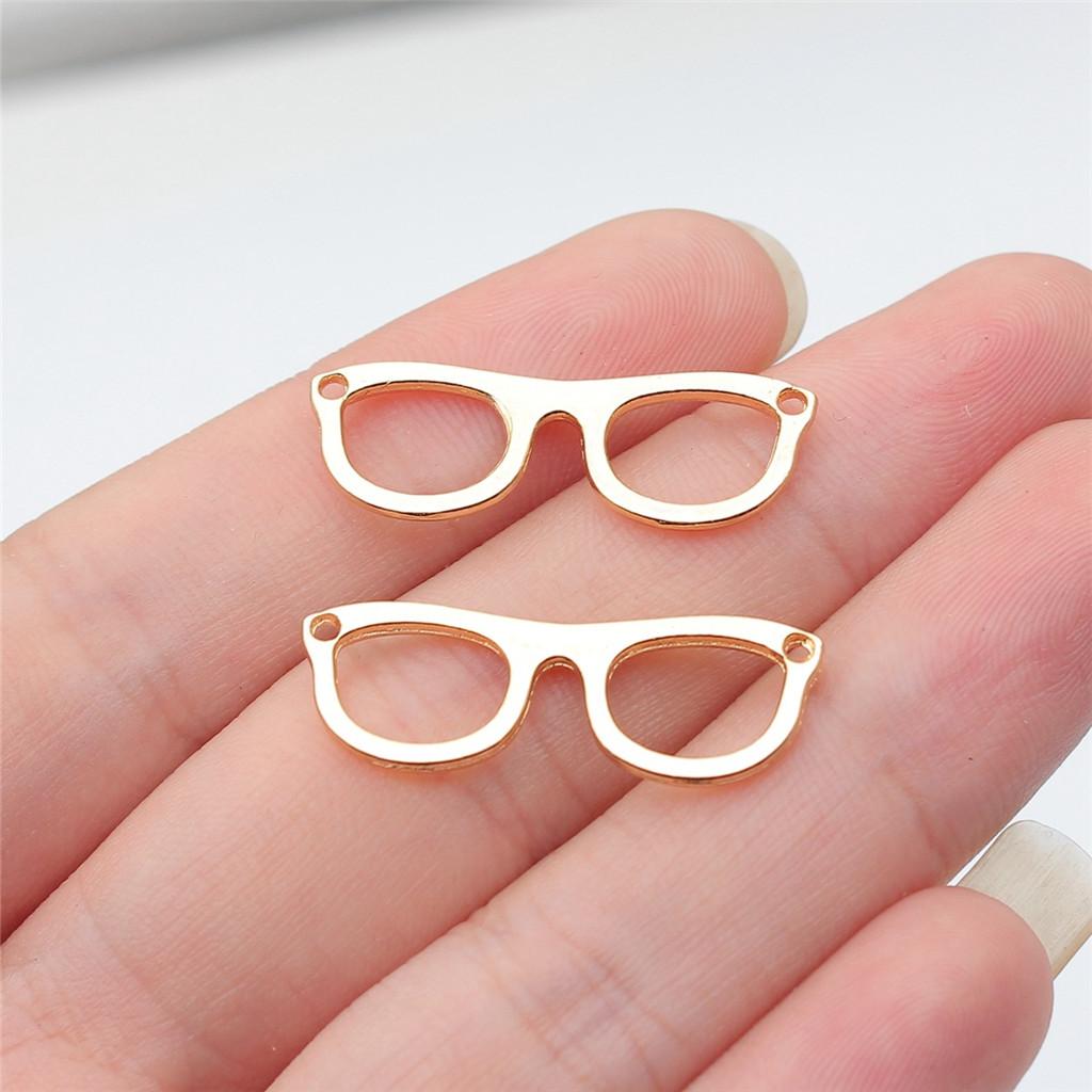 Charms Graduation Photo Props Pendants Vintage Jewelry Supplies QC064