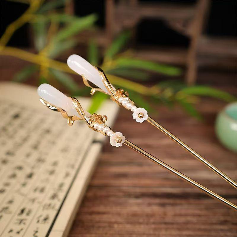Ming-Style Auspicious Cloud Hairpin with Faux Jade Tassel and Pearls - Hanfu Hair Accessory