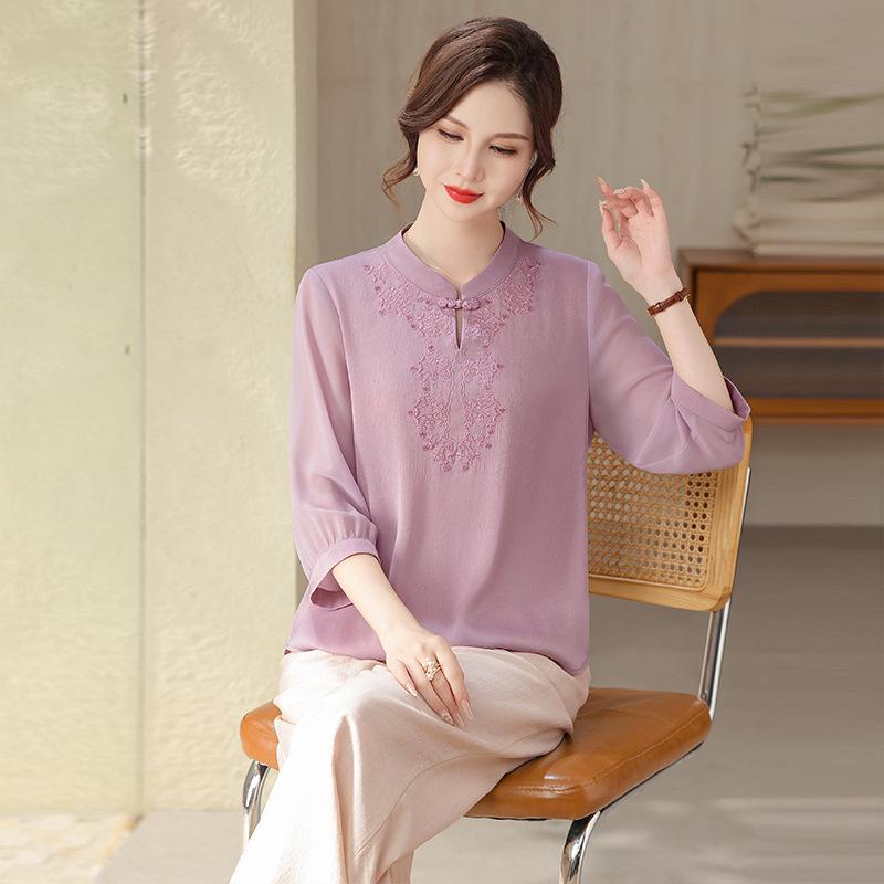 

Summer Style Maternity Top with Heavy Embroidery and Three-Quarter Sleeves for Middle-Aged and Elderly Women 180 фіолетовий