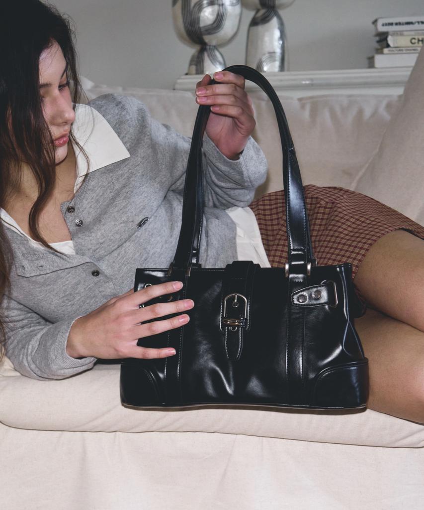 Keyamo Axis Leather Shoulder Bag_Black