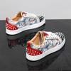 Atmungsaktive Frühlings-Neue Nieten Rote Sohle Schnürschuhe Strass Low-Top Deodorant Board Schuhe 2m