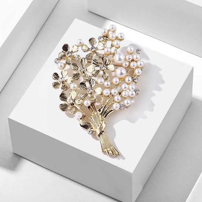 Lanhao Elegant European-American Pearl Bouquet Brooch for Coats and Windbreakers