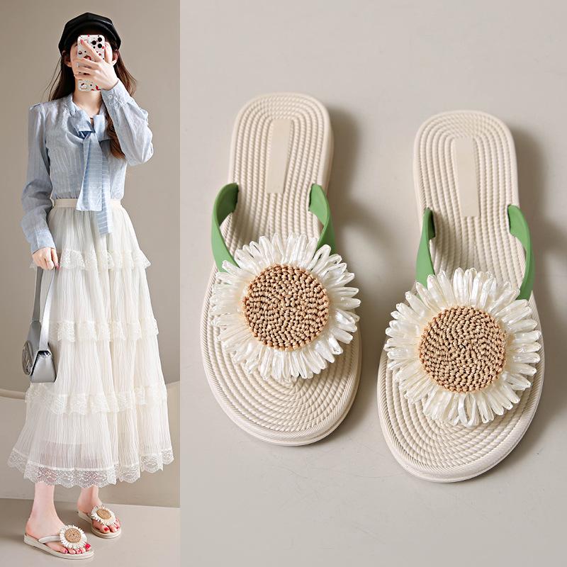 Summer sunflower imitation hemp rope grass travel wear flip-flops women's flat heels splint shoes beach slippers