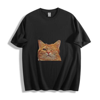 Grafik-T-Shirt mit zwinkernder oranger Katze