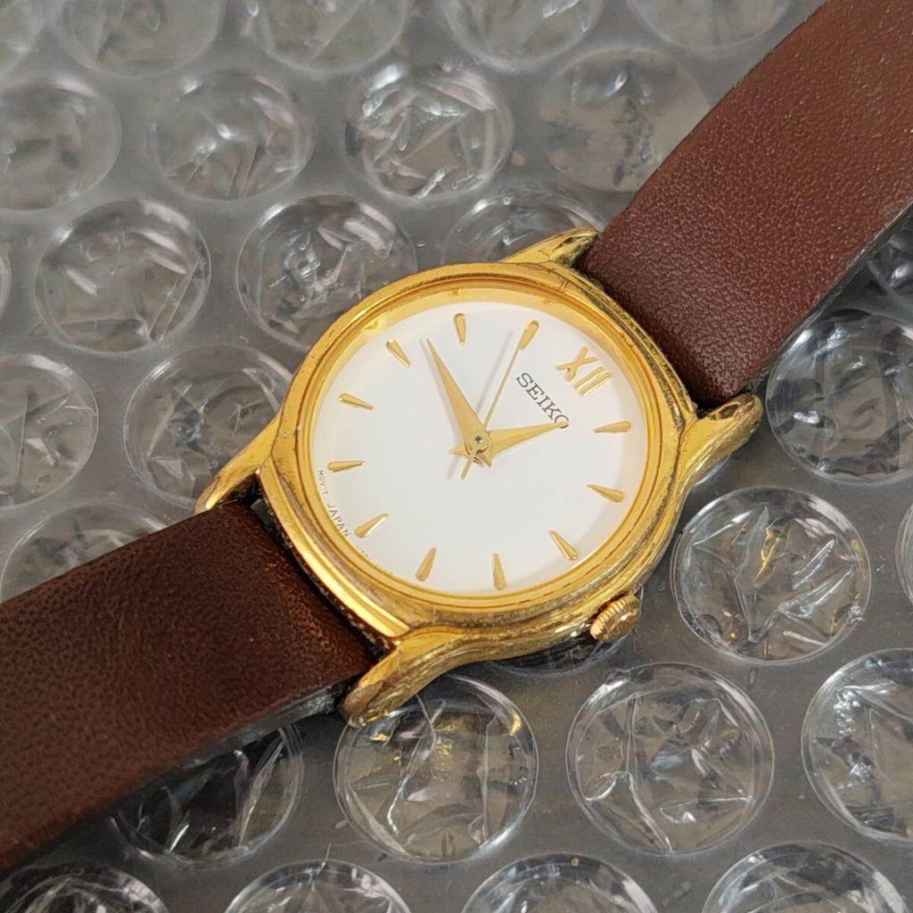SEIKO Ladies Quartz Wristwatch K26O