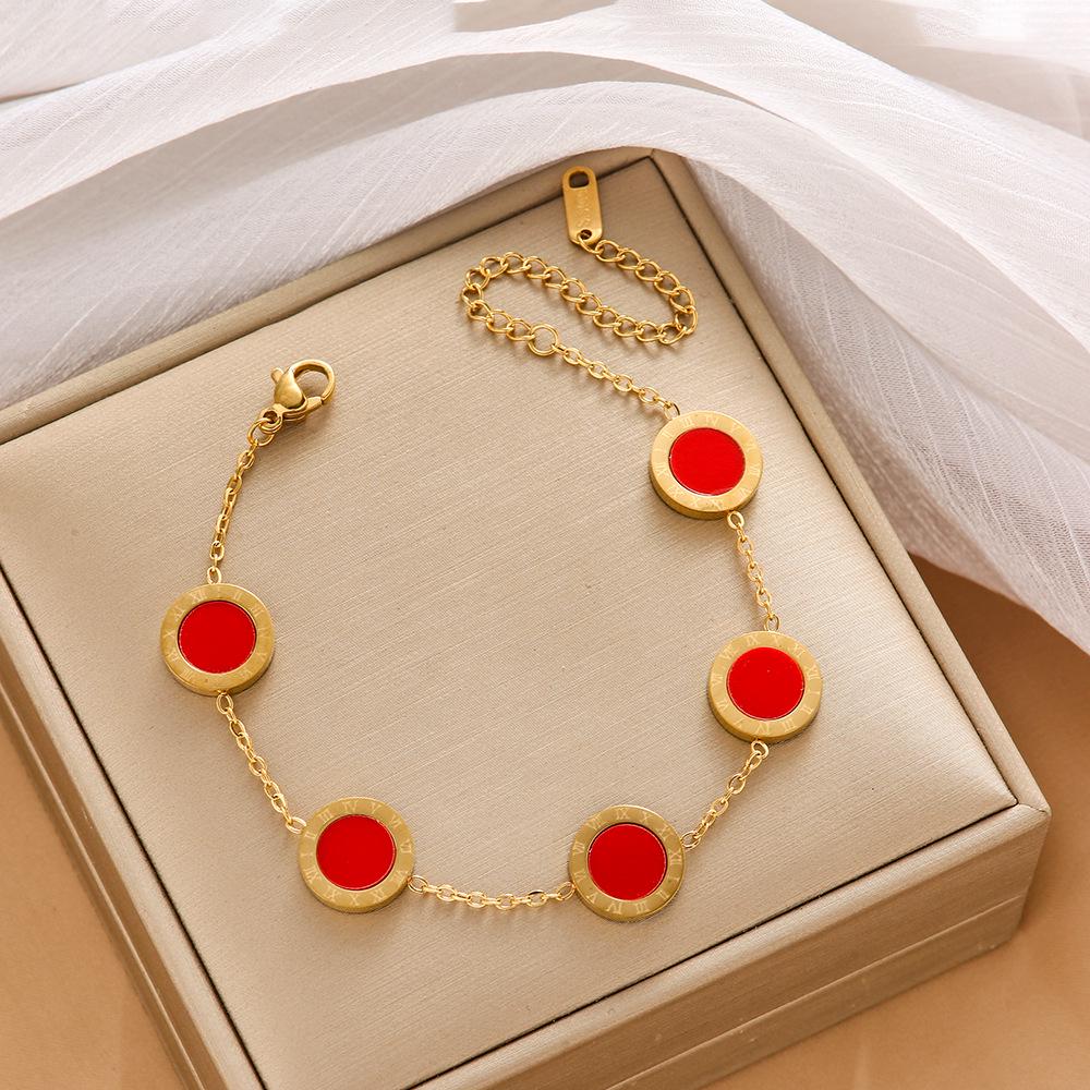 High-End Titanium Steel Four-Leaf Clover Bracelet with Shell Pendant – Durable, Fade-Resistant Design