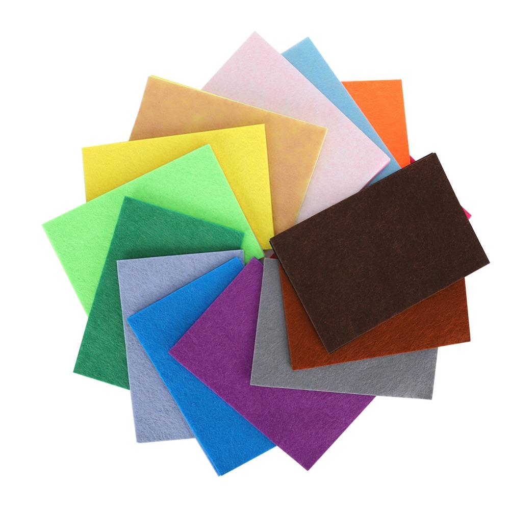 80 Stück Verschiedene Farben DIY Bastelmaterial Quadratische Form Vlies Filzstoff Filzplatten Heimnähen