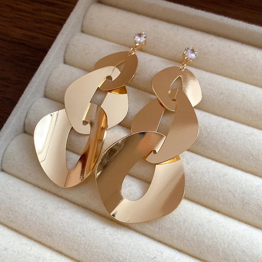 

Silver needle zircon geometric smooth tassel earrings European and American simple fashion stud earrings light luxury high-end earrings women