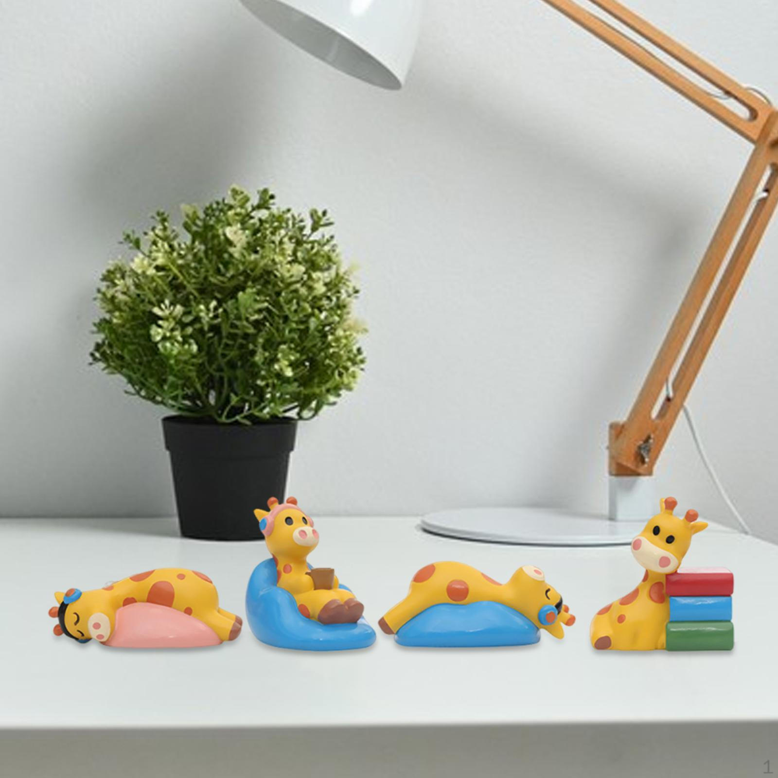 4Pcs Small Giraffe Statue Sculpture Creative Resin Craft Figurine Tabletop Ornament for Home