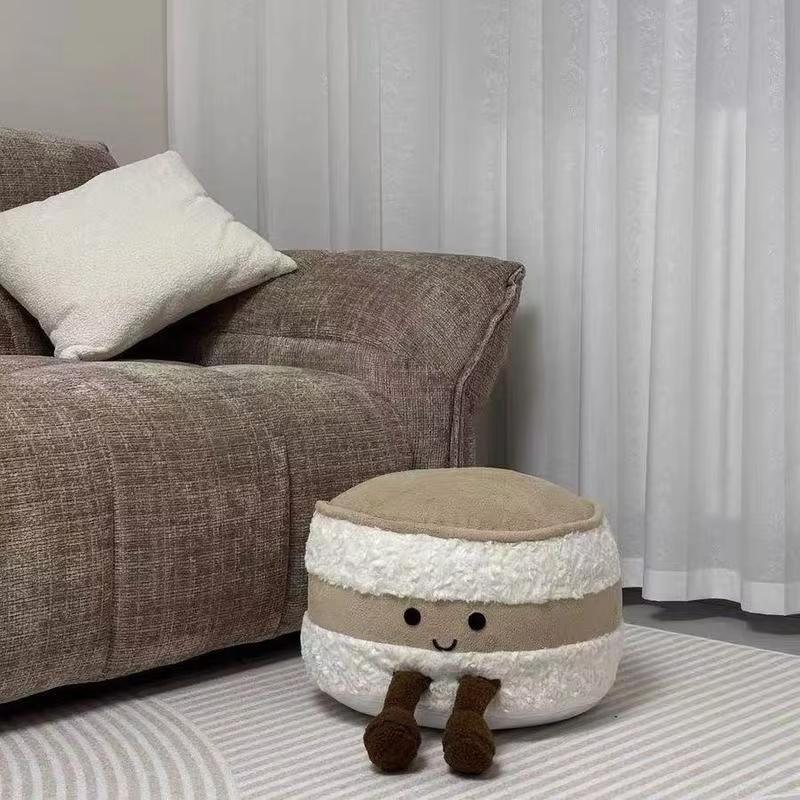 Cute Plush Cake-Shaped Stool - Removable Cover Pouf For Living Room Tatami Footrest & Shoe Changing Decorative Stool Gift