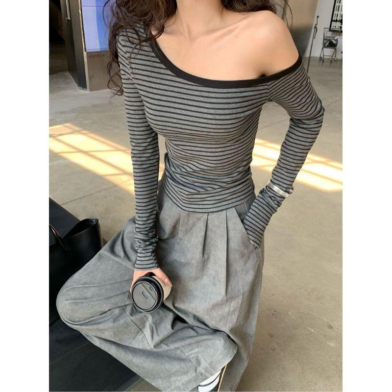 2025 Women's Versatile Striped One-Shoulder Long-Sleeve Autumn Base Layer Top