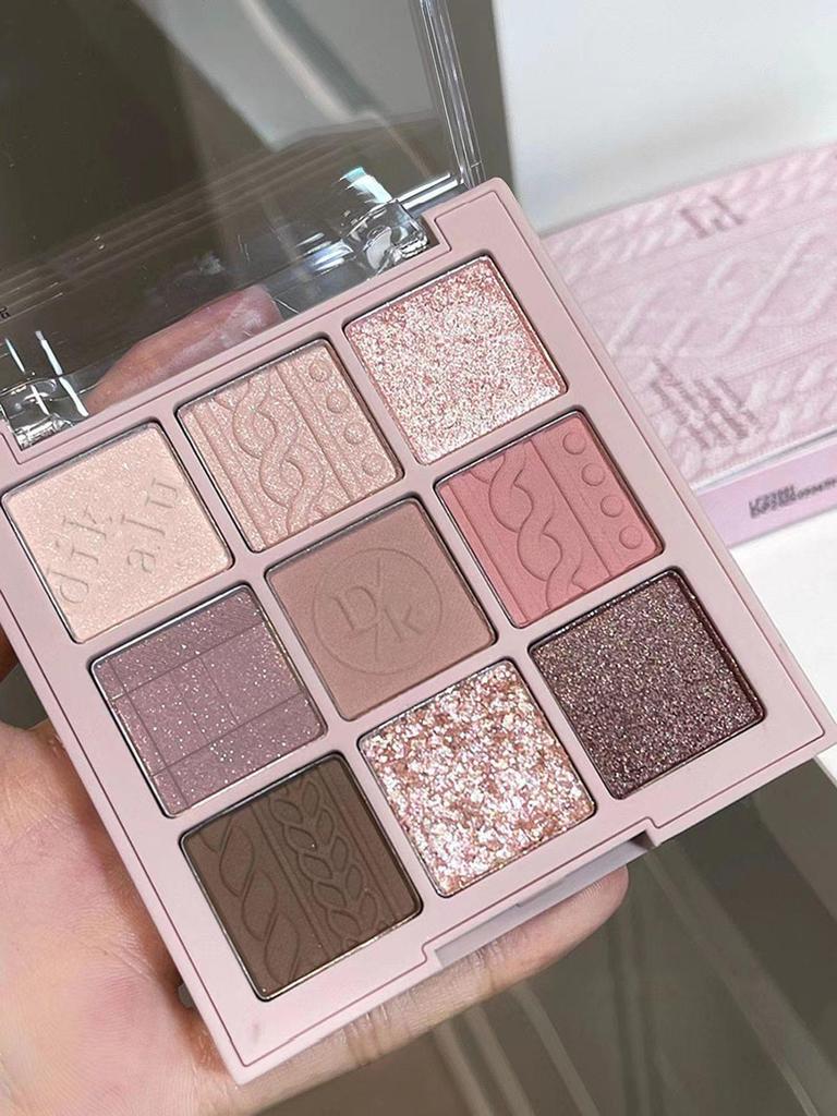 DIKALU Nine-Color Oatmeal Nude Matte Eyeshadow Palette - Earth Tone Autumn Collection