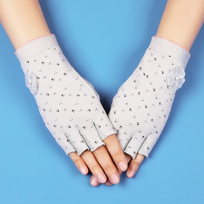Sunscreen gloves with exposed fingers Thin women's summer driving, cycling, non-slip, anti-ultraviolet, tea picking, manicure, half-finger gloves
