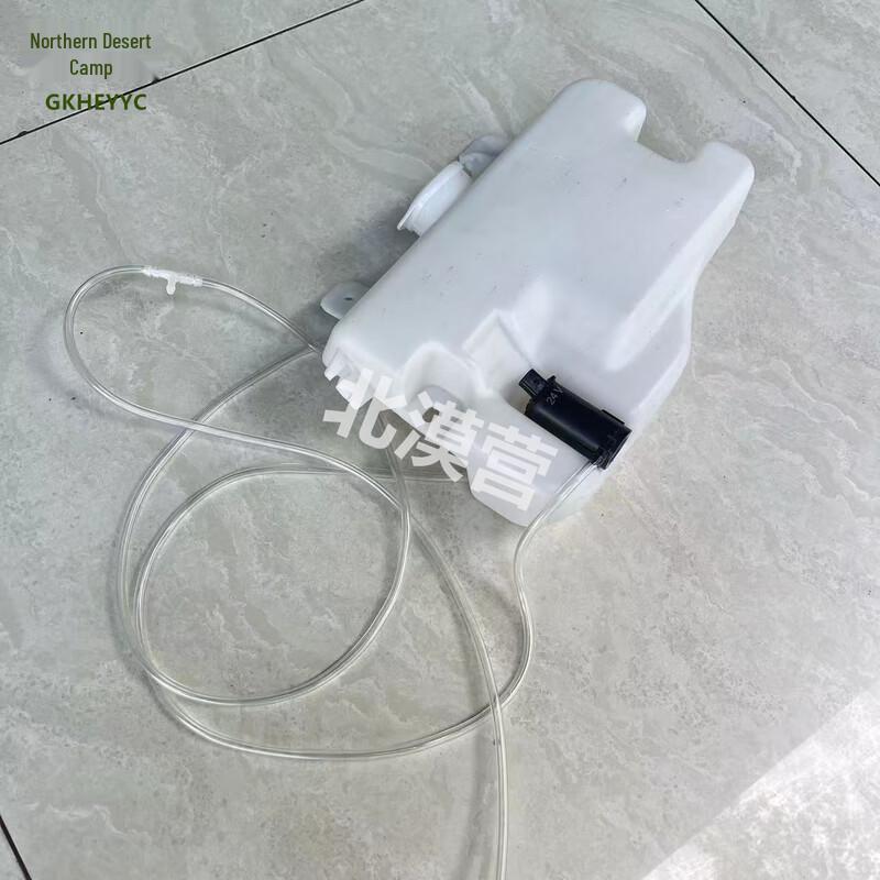 Dongfeng EQ1120GA Washer Fluid Reservoir