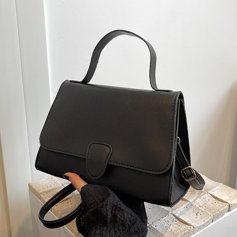 2025 Autumn New Fashionable Large-capacity Shoulder Messenger Bag High Value Simple Texture Small Square Bag