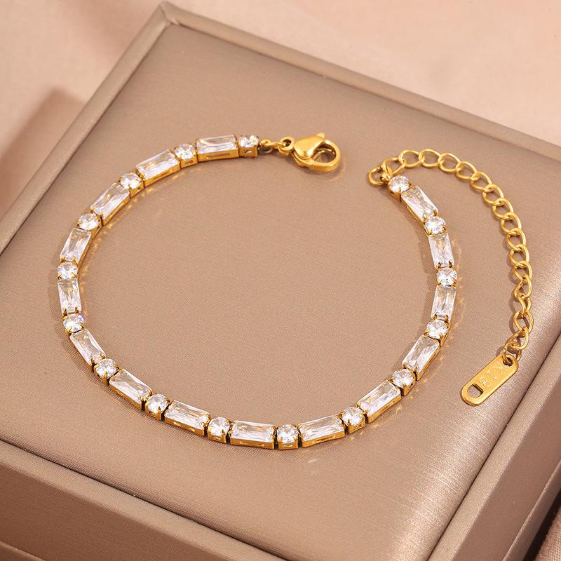 Popular bracelet, titanium steel does not fade, love zircon bracelet, high-end female light luxury niche bracelet, bracelet.