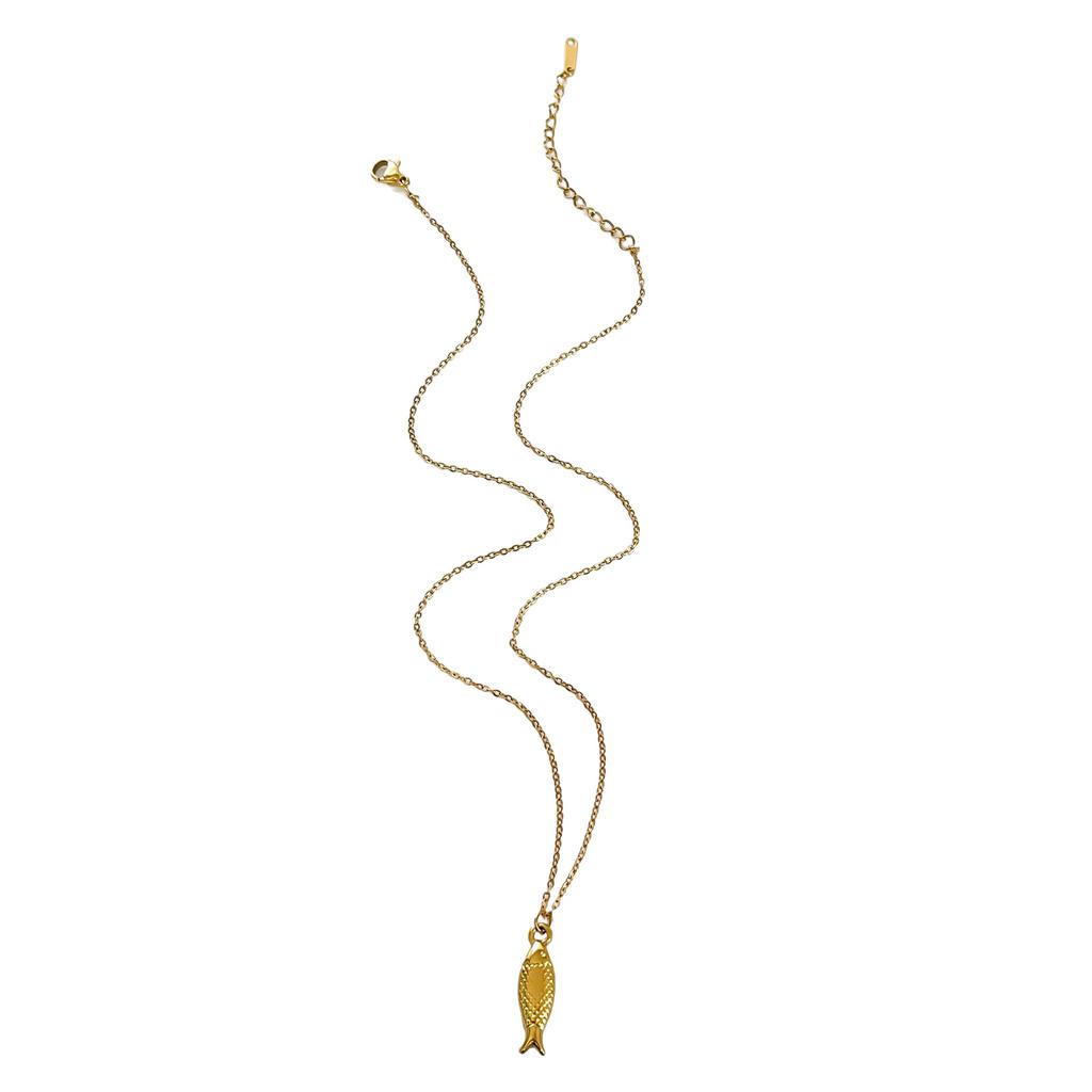 Elegant Fish Pendant Jewelry Set Waterproof Comfortable Wear Necklaces Ideal for Beach Outings and Special Occasions