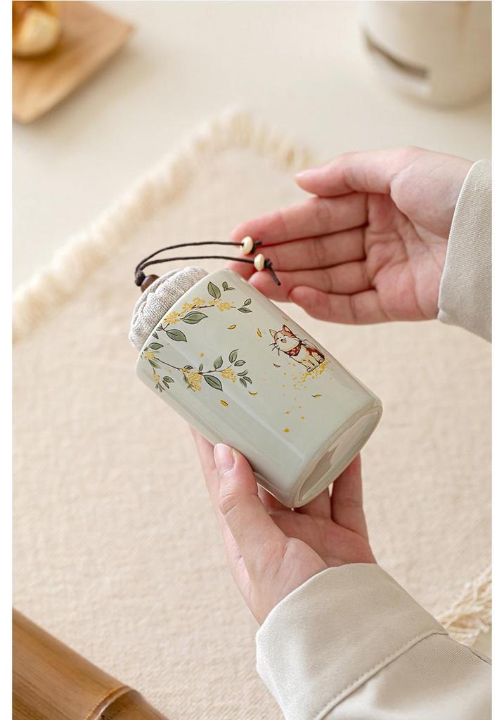 Osmanthus Kitten Exquisite Ash Wood Ceramic Tea Storage Can