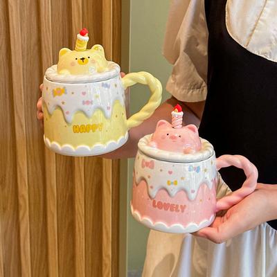 Niedliche Kerzenkuchen Keramiktasse mit Deckel Hochwertige Cartoon-Trinktasse Mädchen Geburtstagsgeschenk Souvenir