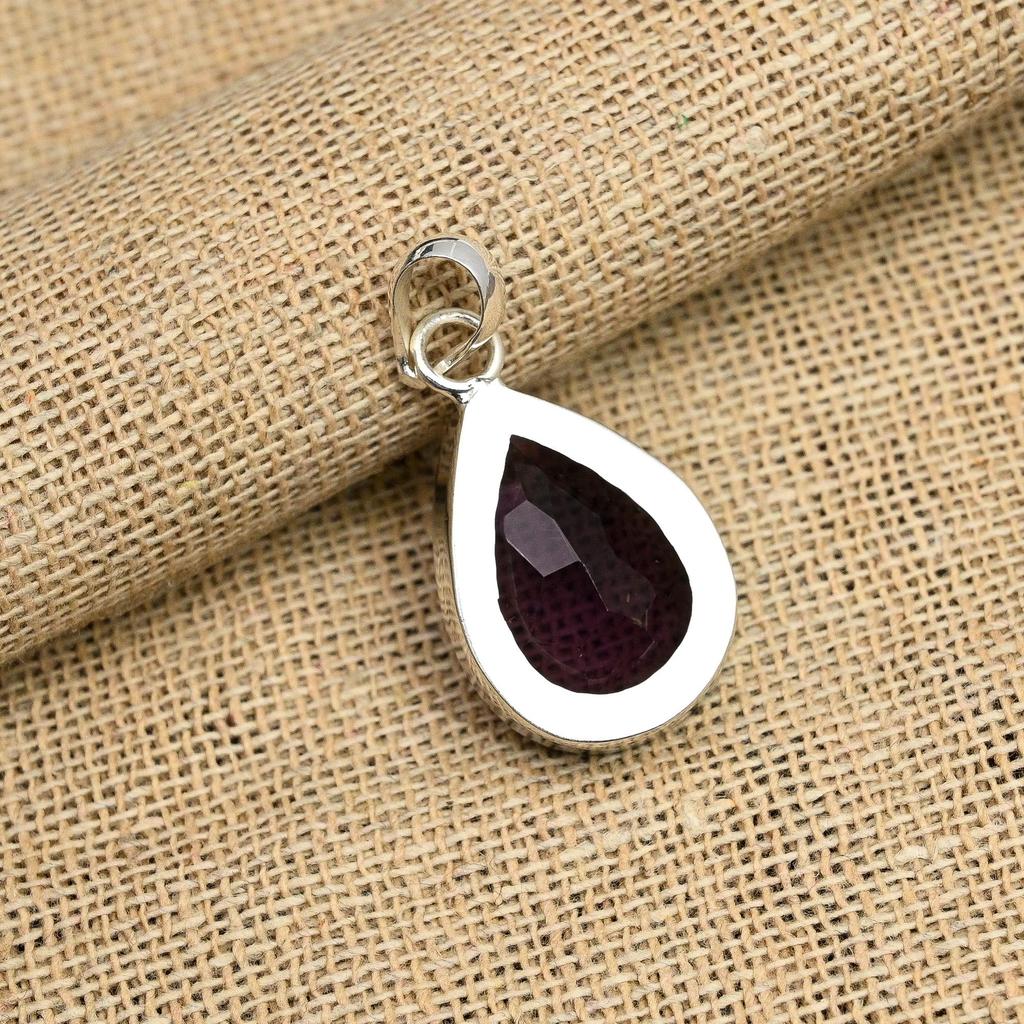 Magnifique pendentif en argent sterling 925 fait à la main avec une pierre précieuse améthyste pour cadeau de mariage