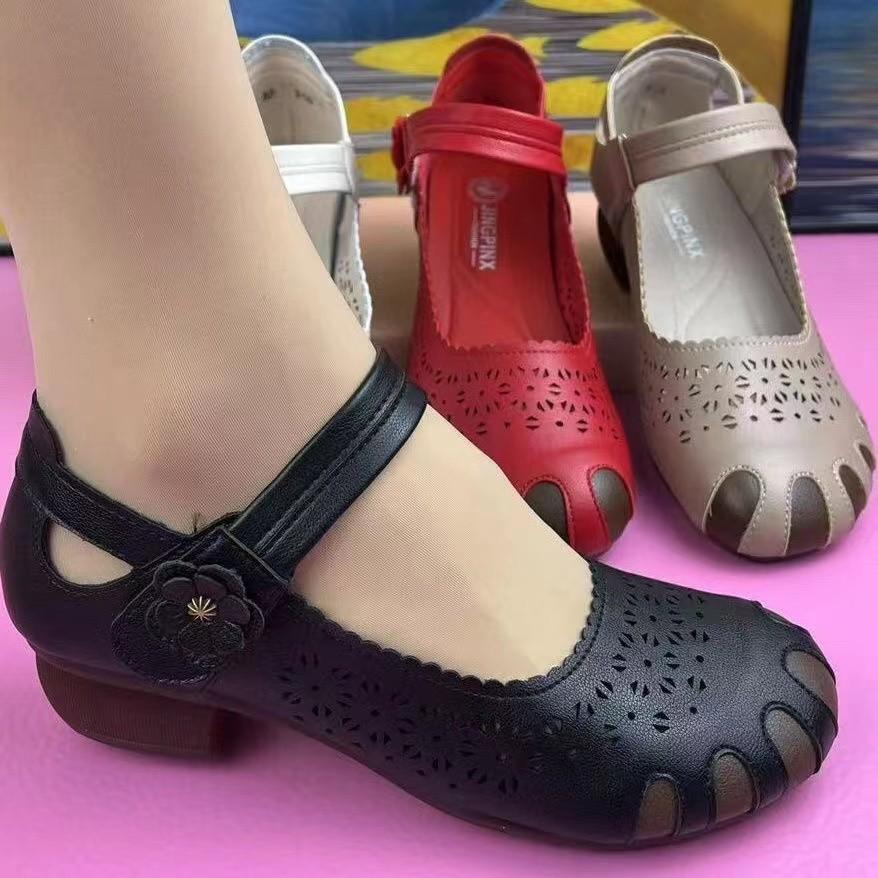 

Весна и Осень Новые Резиновая Мягкая Подошва Мягкая Кожа Женская Обувь Плоская Подошва Обувь для Мамы Британский Стиль Липучка Маленькие Кожаные Туфли Работа Внешняя Торговля 40 чёрный