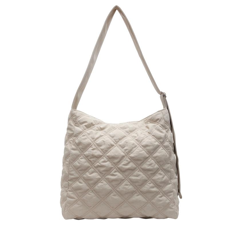 Female Autumn and Winter Trendy Brand Cloud Pleated Big Bag, Personalized Niche Diamond Grid Large Capacity Tote Bag, Retro Crossbody Bag