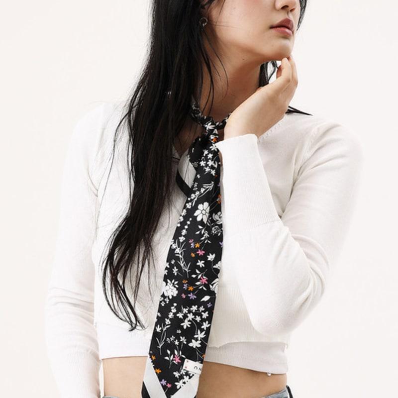 ONSZ BW Floral Silk Twilly Scarf