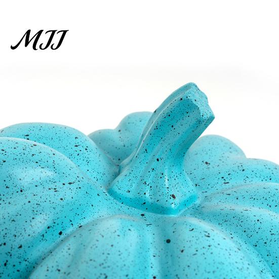 Tabletop Pumpkin Sculpture Halloween Ornaments, Resin Delicate Texture Stable Sculpture, Spotted Retro Textured Accents, for TV Cabinet