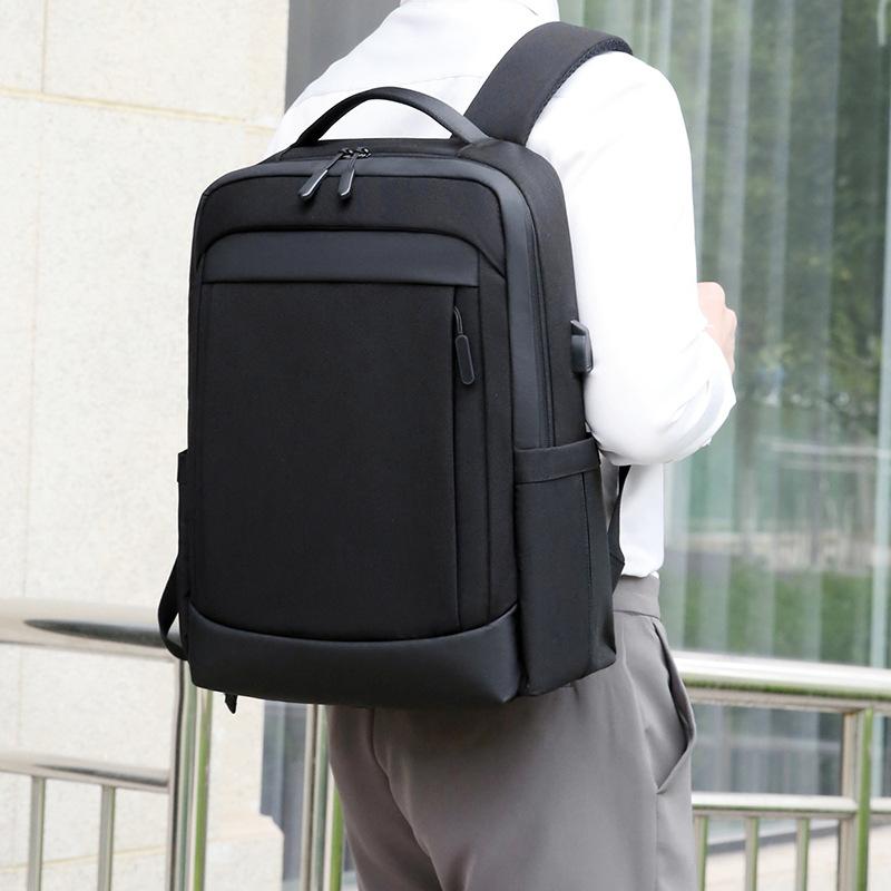 Simple Business Backpack with Multiple Compartments for Commuting, A Large-capacity, High-end Men's Backpack