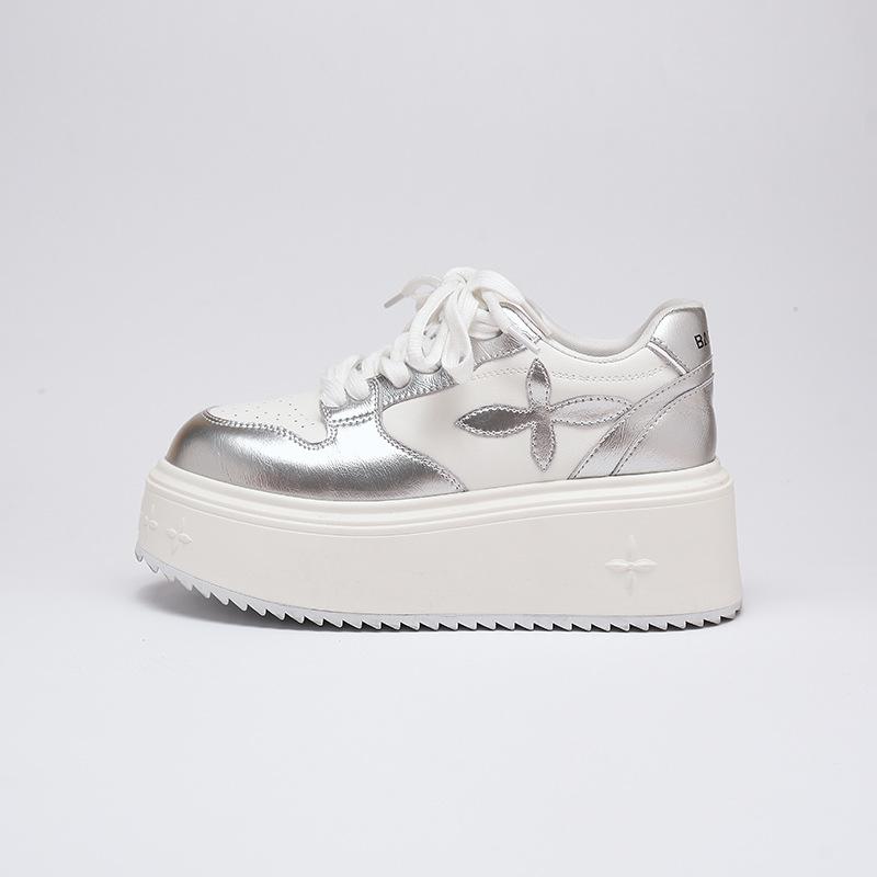 

Leather platform white shoes women s 2025 spring new versatile cross flower casual muffin shoes sports heightening board shoes 40 серебряный