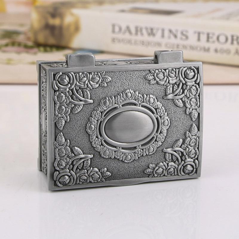 European Creative Ring Storage Box Square Small Rose Jewelry Box High-end Metal Gift Box