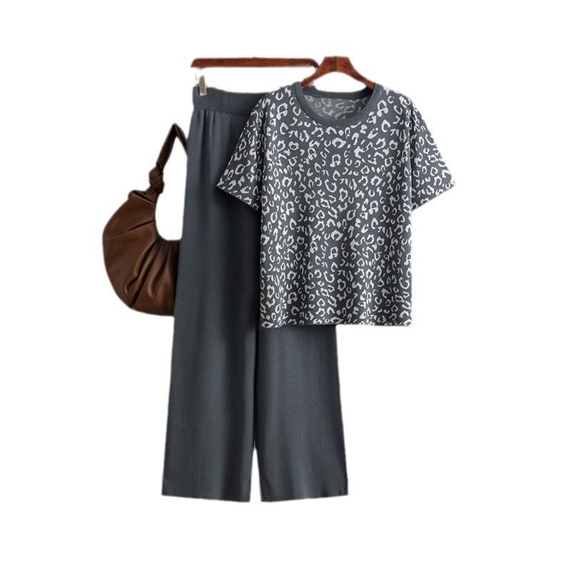 Large size summer wear women's two-piece set, new fashion women's clothing, leopard print knitted fashion suit women's