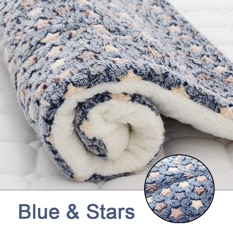 Blue With Star Plush Pet Blanket Mat Warming Soft Flannel Thickened Pet 69x52cm
